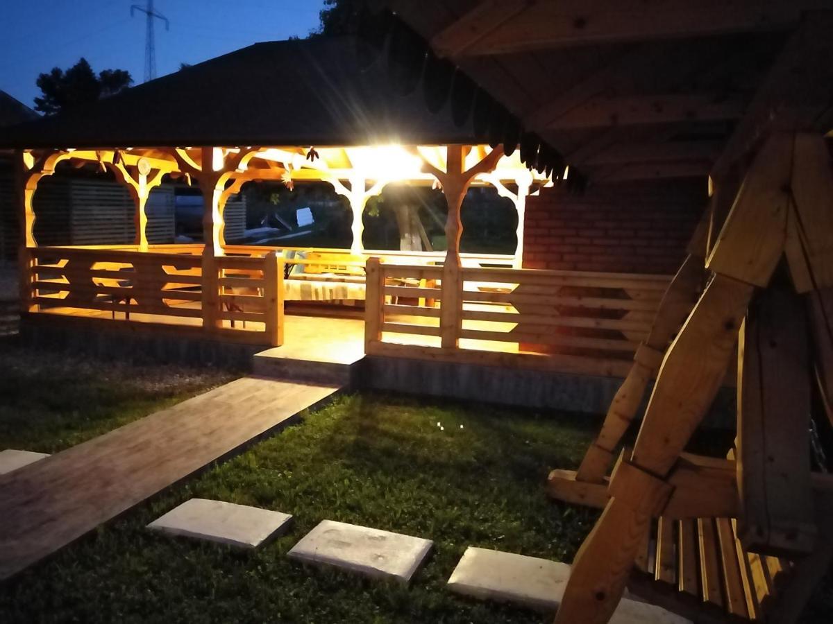 Casa Luca Hotell Viseu de Jos Eksteriør bilde