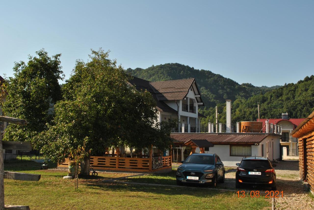 Casa Luca Hotell Viseu de Jos Eksteriør bilde