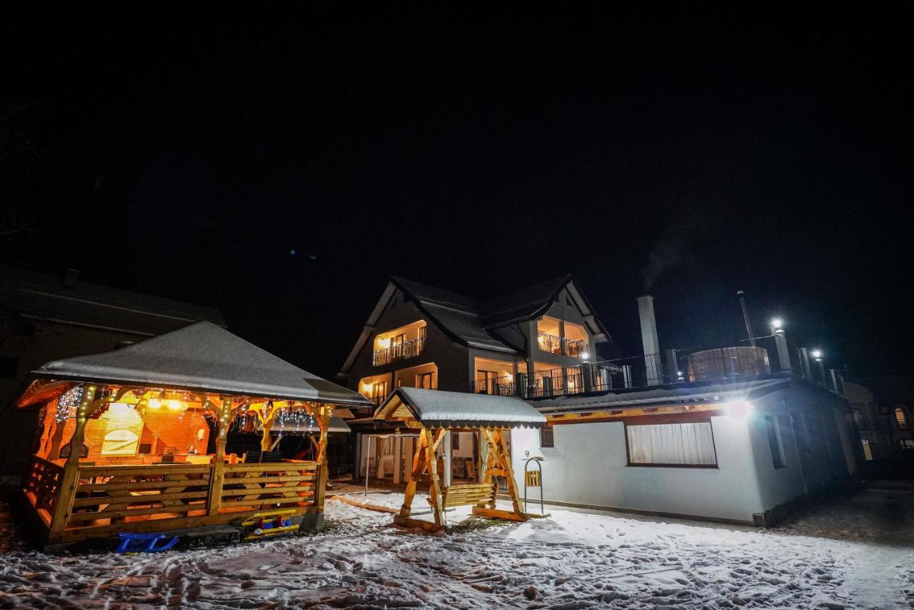 Casa Luca Hotell Viseu de Jos Eksteriør bilde