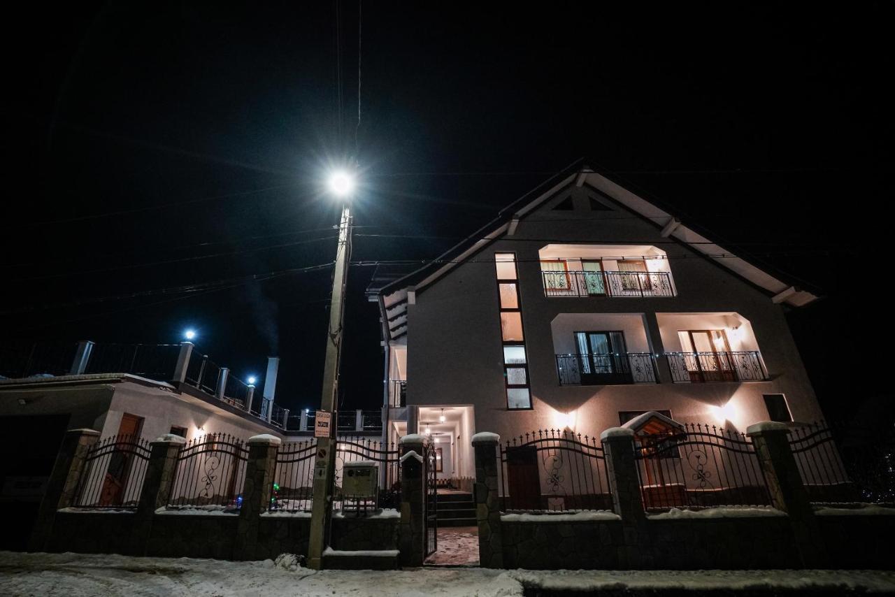 Casa Luca Hotell Viseu de Jos Eksteriør bilde