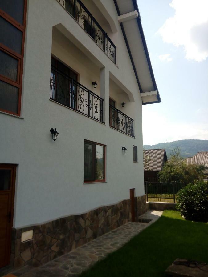 Casa Luca Hotell Viseu de Jos Eksteriør bilde