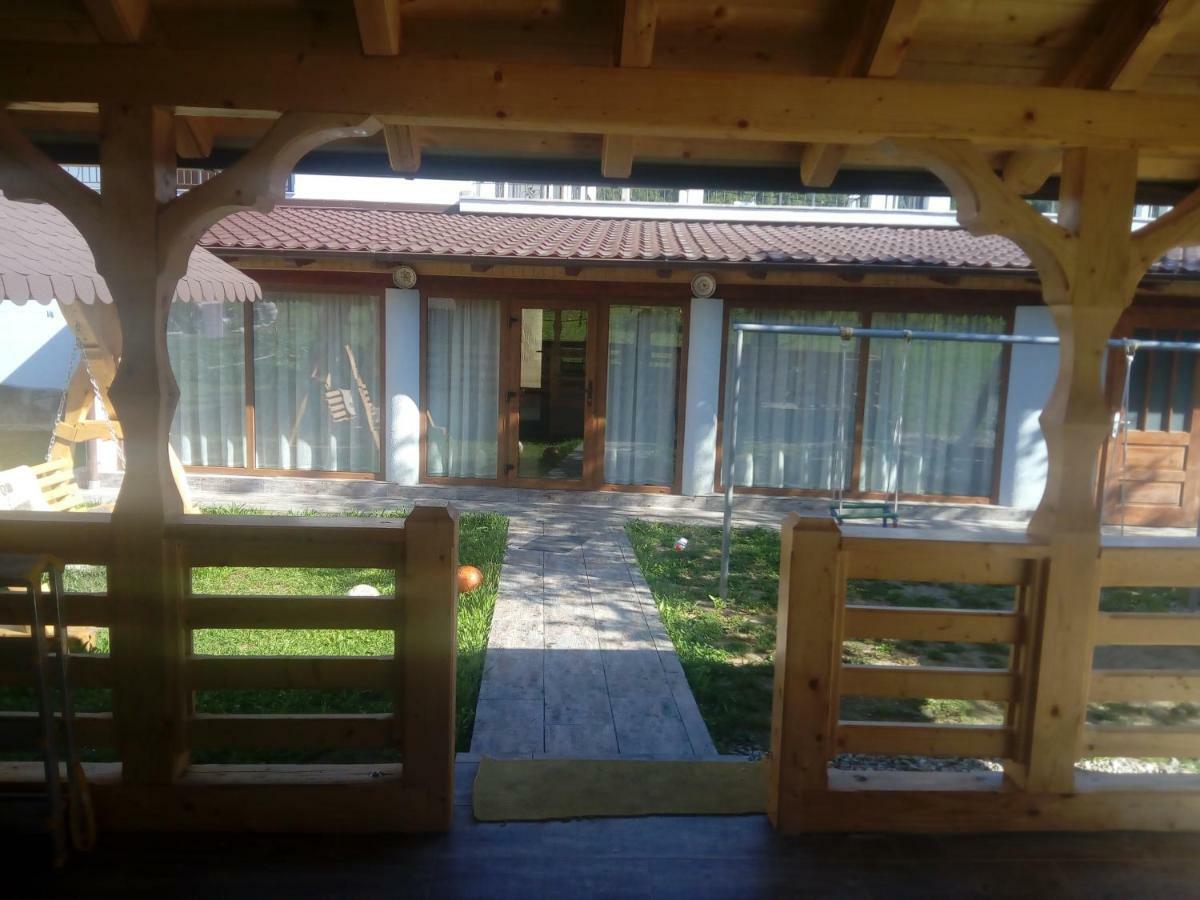 Casa Luca Hotell Viseu de Jos Eksteriør bilde